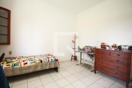 Casa à venda com 219m², 3 quartos e 6 vagasQuarto 