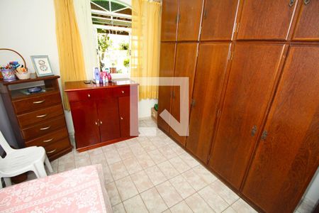 Casa à venda com 219m², 3 quartos e 6 vagasQuarto 2