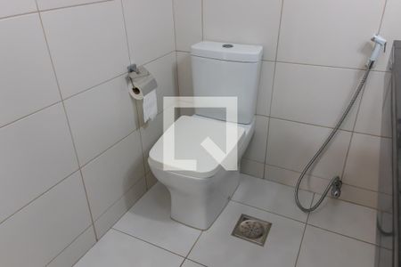 Apartamento para alugar com 70m², 2 quartos e 1 vaga Apartamento para alugar com 70m², 2 quartos e 1 vagaBanheiro