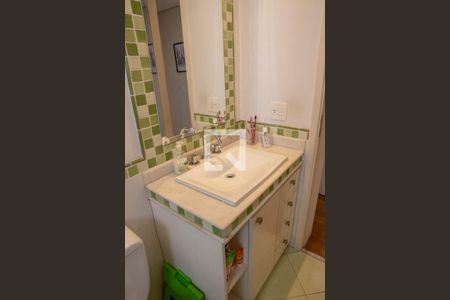 Apartamento à venda com 117m², 3 quartos e 2 vagasBanheiro Social