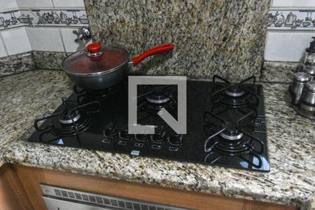 Casa à venda com 260m², 5 quartos e 7 vagas Casa à venda com 260m², 5 quartos e 7 vagasCozinha