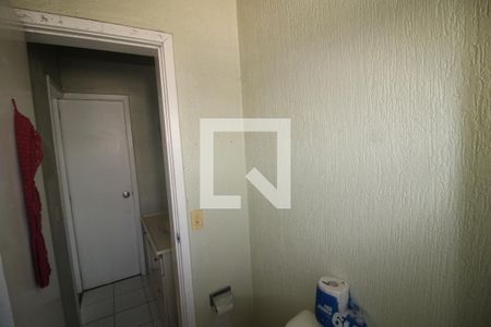 Casa de condomínio à venda com 102m², 3 quartos e 2 vagasBanheiro