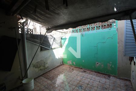 Casa de condomínio à venda com 102m², 3 quartos e 2 vagasVaranda
