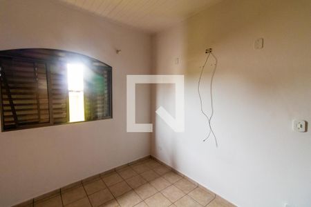 Casa à venda com 200m², 3 quartos e 6 vagas Casa à venda com 200m², 3 quartos e 6 vagasQuarto 3
