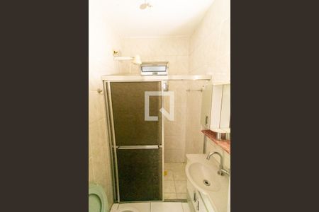 Casa à venda com 200m², 3 quartos e 6 vagas Casa à venda com 200m², 3 quartos e 6 vagasBanheiro