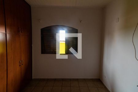 Casa à venda com 200m², 3 quartos e 6 vagas Casa à venda com 200m², 3 quartos e 6 vagasQuarto 3