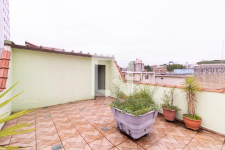 Quintal de casa à venda com 3 quartos, 200m² em Cidade Antônio Estevão de Carvalho, São Paulo
