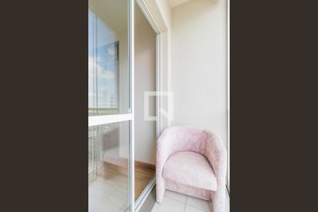 Apartamento à venda com 52m², 2 quartos e 1 vaga Apartamento à venda com 52m², 2 quartos e 1 vagaSala-varanda