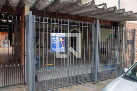 Casa para alugar com 70m², 3 quartos e 2 vagasFachada