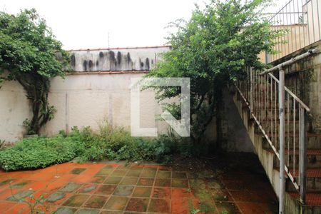 Casa para alugar com 189m², 4 quartos e 3 vagasFundos da casa