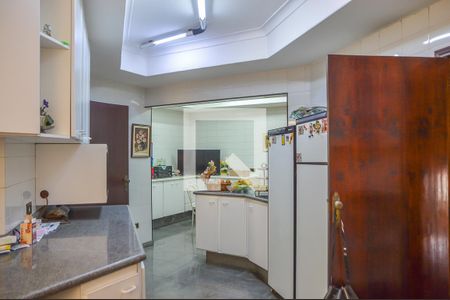 Casa à venda com 500m², 4 quartos e 6 vagasCozinha