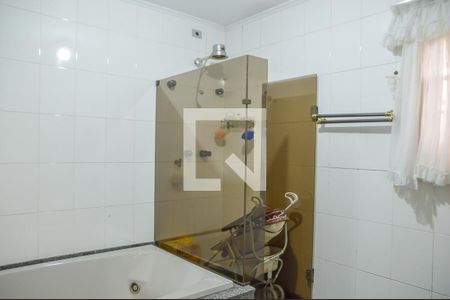 Casa à venda com 500m², 4 quartos e 6 vagasBanheiro da Suíte