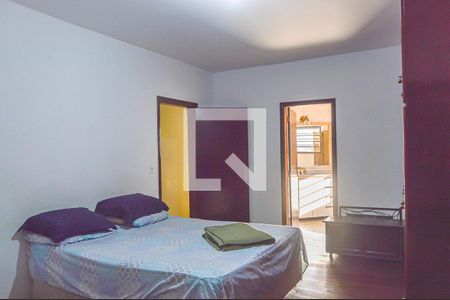 Casa à venda com 500m², 4 quartos e 6 vagasQuarto 3 - Suíte