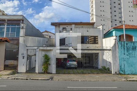 Casa à venda com 500m², 4 quartos e 6 vagasFachada