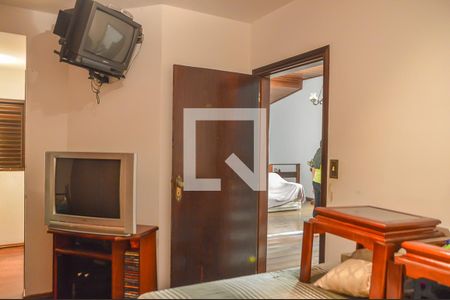 Casa à venda com 500m², 4 quartos e 6 vagasQuarto 2 - Suíte