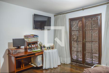 Casa à venda com 500m², 4 quartos e 6 vagasQuarto Suíte