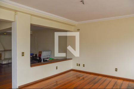 Casa à venda com 500m², 4 quartos e 6 vagasSala