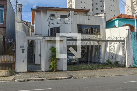 Casa à venda com 500m², 4 quartos e 6 vagasFachada