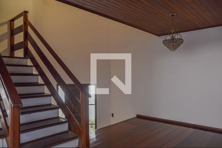 Casa à venda com 500m², 4 quartos e 6 vagasSala