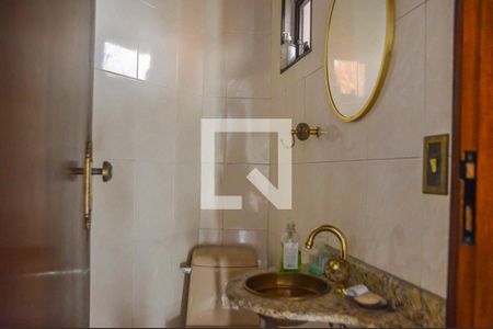 Casa à venda com 500m², 4 quartos e 6 vagasLavabo