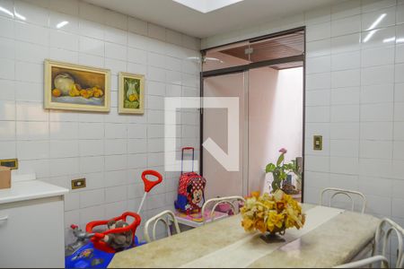 Casa à venda com 500m², 4 quartos e 6 vagasCozinha