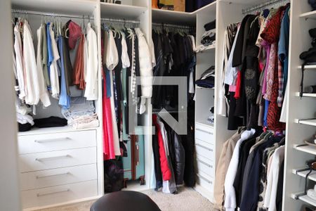 Apartamento à venda com 112m², 2 quartos e 2 vagasCloset da suíte