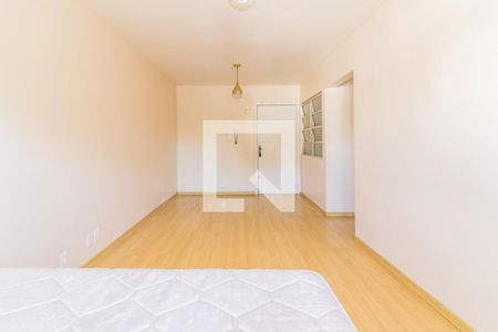 Apartamento para alugar com 35m², 1 quarto e 1 vagaSala/Quarto