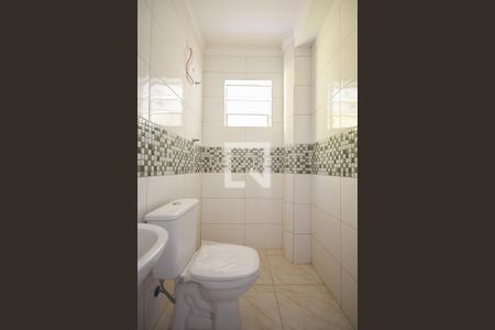 Banheiro de casa para alugar com 1 quarto, 42m² em Jardim Kuabara, Taboão da Serra