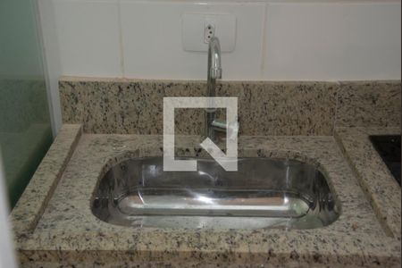 Cozinha de kitnet/studio para alugar com 1 quarto, 15m² em Mirandópolis, São Paulo