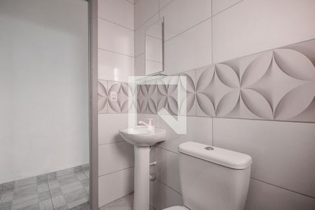 Banheiro de casa para alugar com 1 quarto, 40m² em Jardim Kuabara, Taboão da Serra