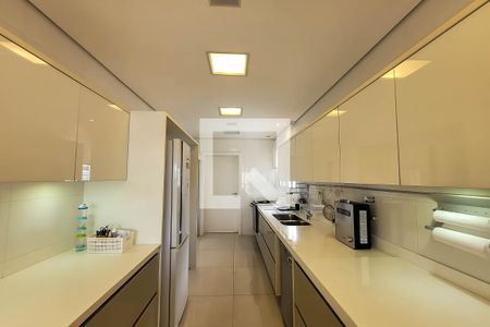 Apartamento para alugar com 178m², 3 quartos e 4 vagas Apartamento para alugar com 178m², 3 quartos e 4 vagasCozinha