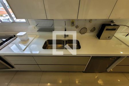 Apartamento para alugar com 178m², 3 quartos e 4 vagas Apartamento para alugar com 178m², 3 quartos e 4 vagasCozinha