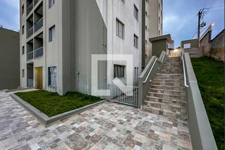 Apartamento à venda com 76m², 3 quartos e 1 vagaÁrea de Serviço