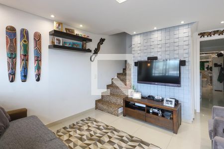 Sala de casa de condomínio para alugar com 2 quartos, 96m² em Horto Florestal, São Paulo
