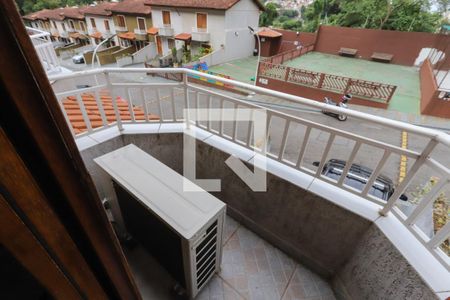 Sacada de casa de condomínio para alugar com 2 quartos, 96m² em Horto Florestal, São Paulo