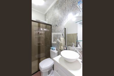 Casa de condomínio para alugar com 96m², 2 quartos e 1 vaga Casa de condomínio para alugar com 96m², 2 quartos e 1 vagaBanheiro 2