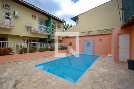 Casa para alugar com 72m², 2 quartos e 1 vaga Casa para alugar com 72m², 2 quartos e 1 vagaÁrea comum - Piscina