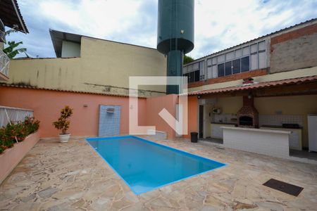 Casa para alugar com 72m², 2 quartos e 1 vaga Casa para alugar com 72m², 2 quartos e 1 vagaÁrea comum - Piscina