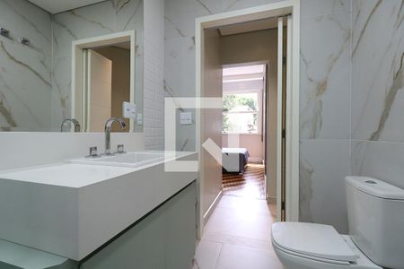 Apartamento para alugar com 100m², 3 quartos e sem vagaBanheiro da Suíte