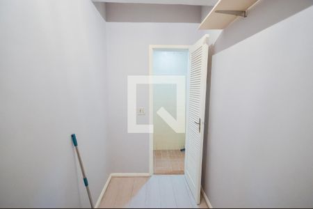 Apartamento à venda com 80m², 2 quartos e 1 vaga Apartamento à venda com 80m², 2 quartos e 1 vagaQuarto de Serviço