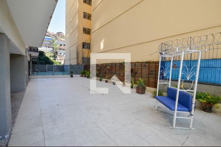 Apartamento à venda com 80m², 2 quartos e 1 vaga Apartamento à venda com 80m², 2 quartos e 1 vagaÁrea comum