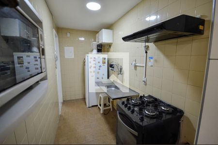 Apartamento à venda com 80m², 2 quartos e 1 vaga Apartamento à venda com 80m², 2 quartos e 1 vagaCozinha