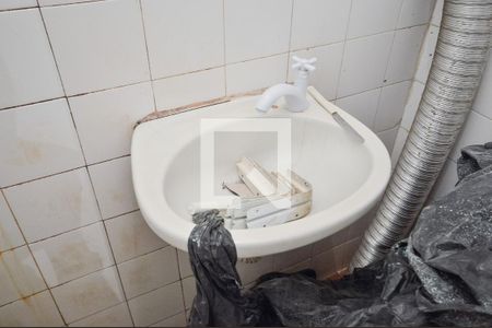 Apartamento à venda com 80m², 2 quartos e 1 vaga Apartamento à venda com 80m², 2 quartos e 1 vagaBanheiro de Serviço