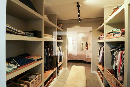 Casa para alugar com 500m², 6 quartos e 1 vagaSuíte