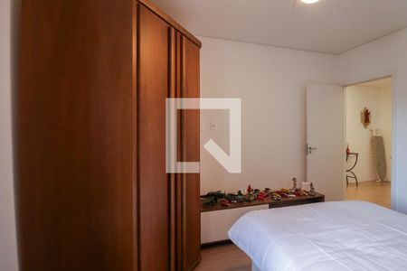 Casa para alugar com 500m², 6 quartos e 1 vagaQuarto 2