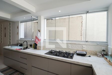 Casa para alugar com 500m², 6 quartos e 1 vagaSala/Cozinha