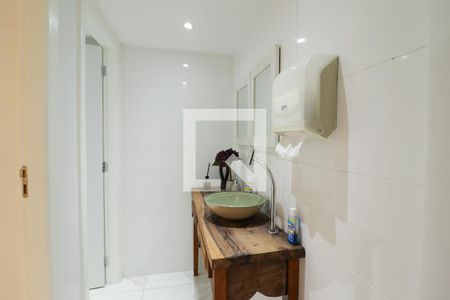 Casa para alugar com 500m², 6 quartos e 1 vagaEscritório - Toillets