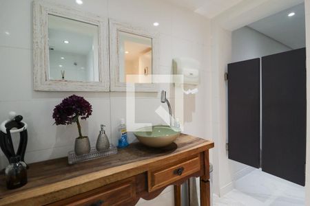 Casa para alugar com 500m², 6 quartos e 1 vagaEscritório - Toillets