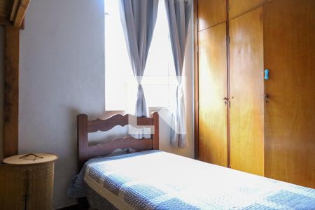 Quarto de apartamento para alugar com 3 quartos, 80m² em Padre Eustáquio, Belo Horizonte