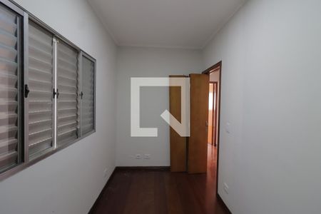 Casa para alugar com 230m², 3 quartos e 2 vagasQuarto 2